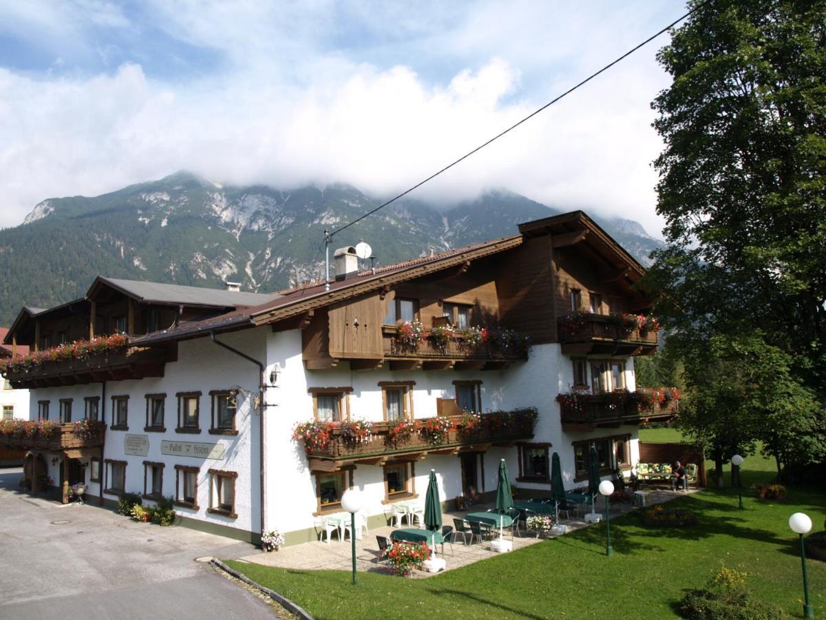 Hotel Zum Hirschen Leutasch Εξωτερικό φωτογραφία
