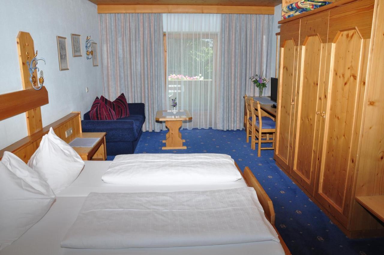 Hotel Zum Hirschen Leutasch Δωμάτιο φωτογραφία