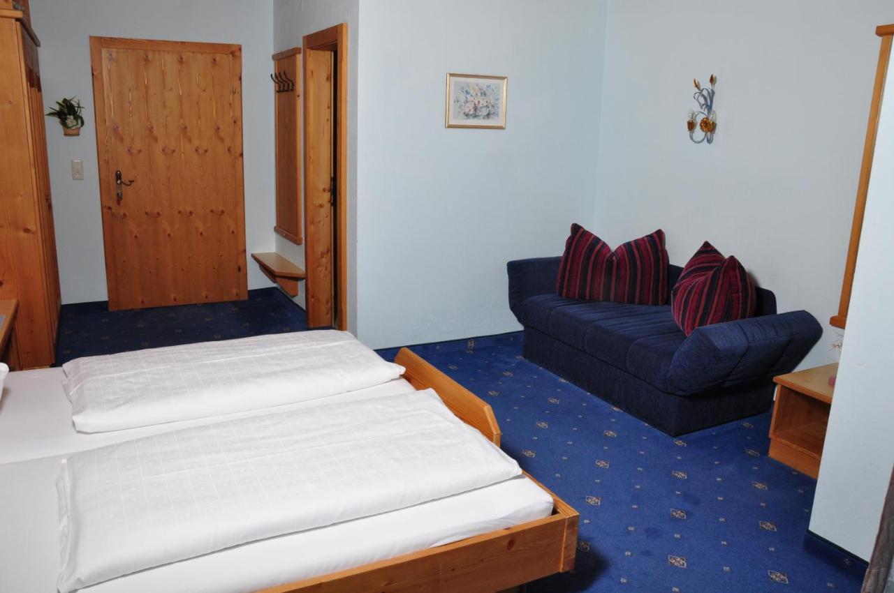 Hotel Zum Hirschen Leutasch Δωμάτιο φωτογραφία
