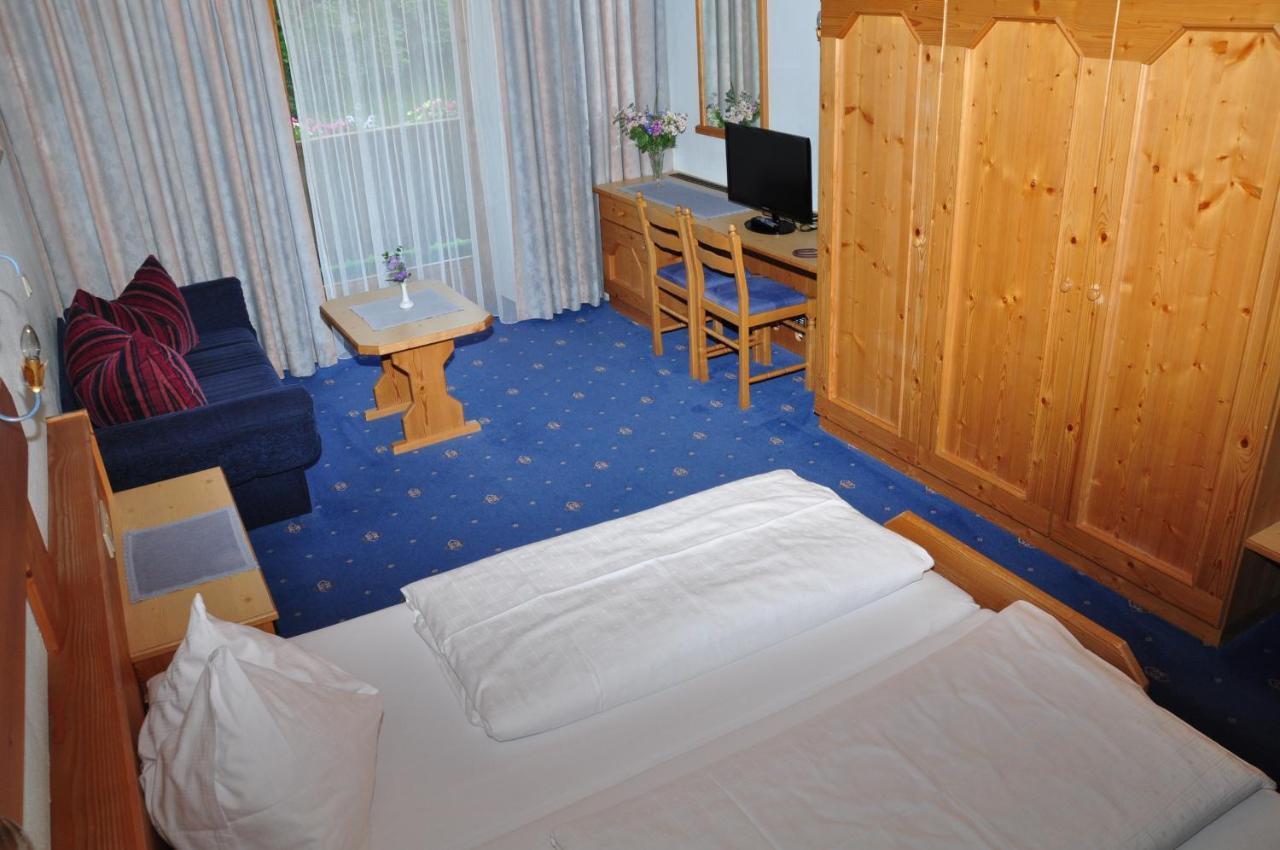 Hotel Zum Hirschen Leutasch Δωμάτιο φωτογραφία